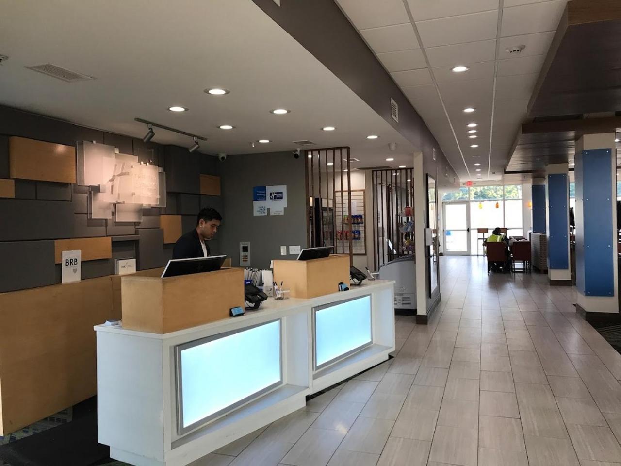 Holiday Inn Express & Suites - Bensenville - O'Hare By Ihg Екстер'єр фото